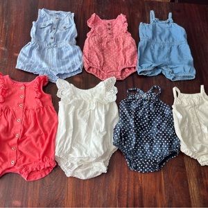 Baby Girl 3-6 month Gap/Old Navy Bubbles